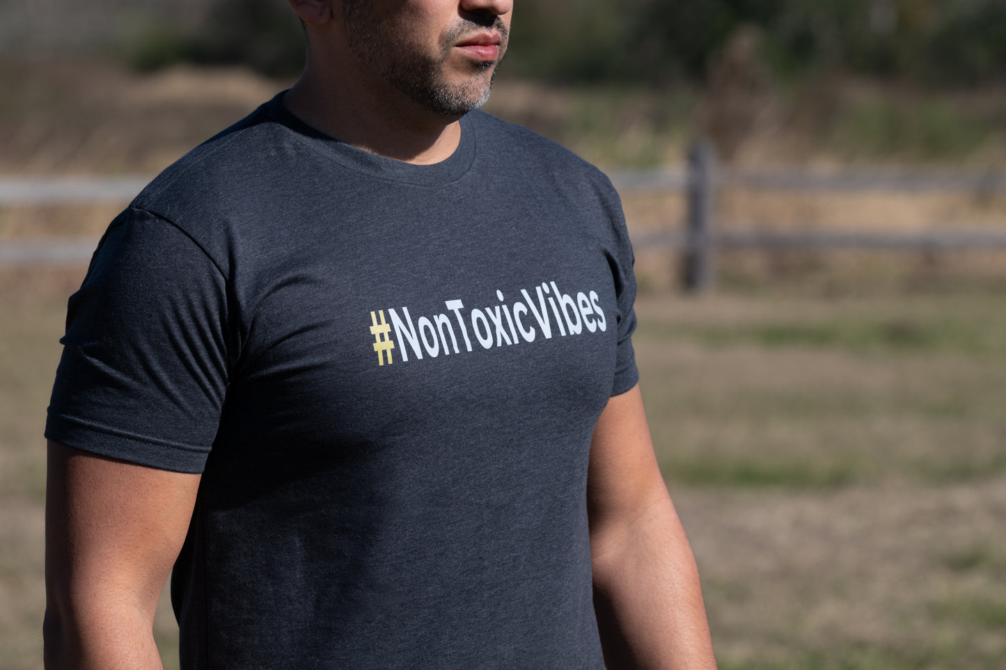 #NonToxicVibes - T-Shirt